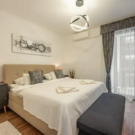 Elegant, High End, Central Condo Budapest Exterior photo