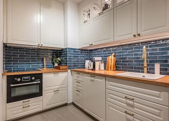 Elegant, High End, Central Condo