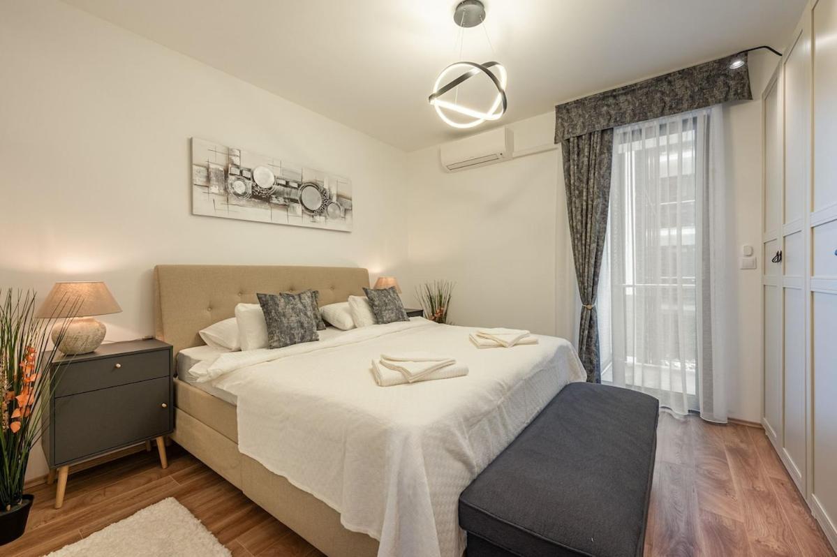 Elegant, High End, Апартаменти